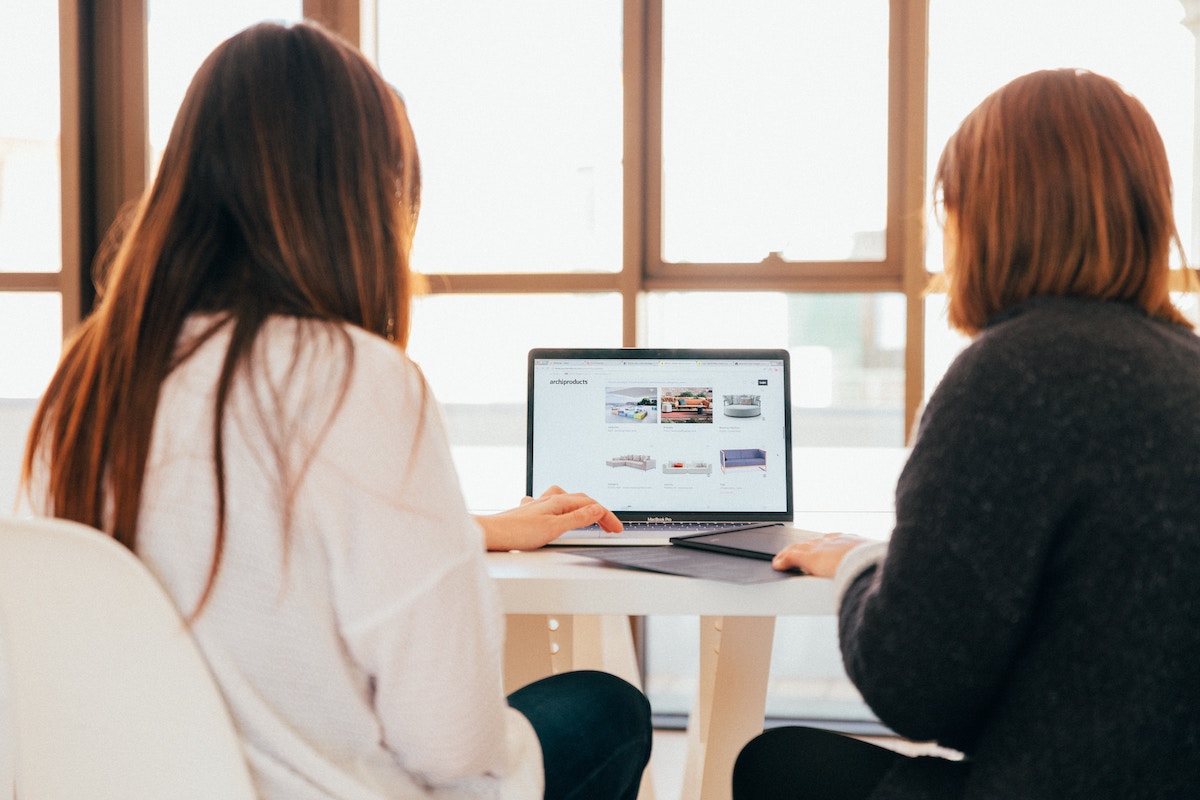 Your Content and Sales Teams Don’t Communicate—and It’s Holding You Back
